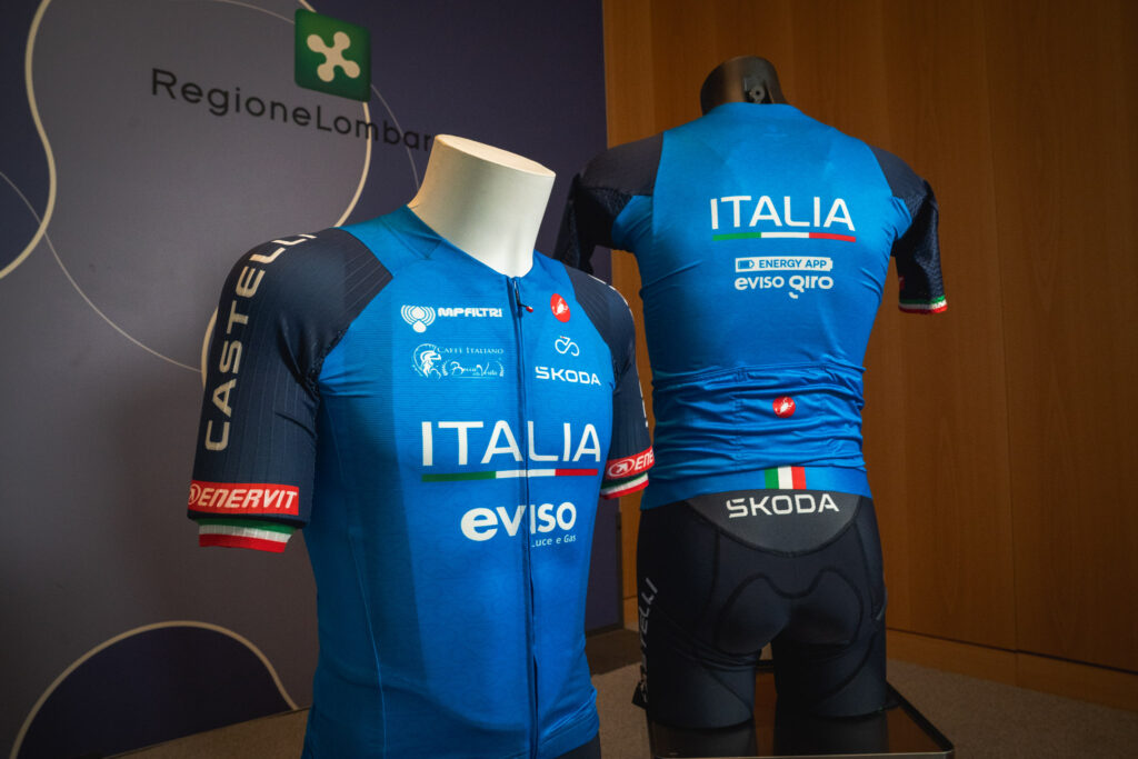 Presentata in Regione Lombardia la nuova Maglia Azzurra 2026 delle Nazionali di ciclismo